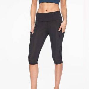 Athleta All In Crop Capri Leggings Black